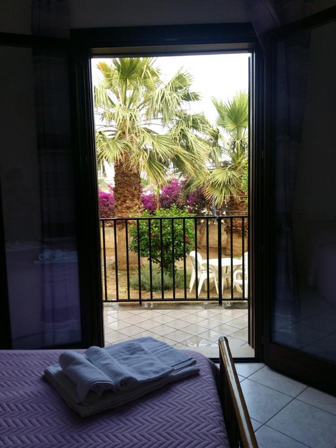 Hibiscus Rosso Villa Donnalucata  Exterior foto