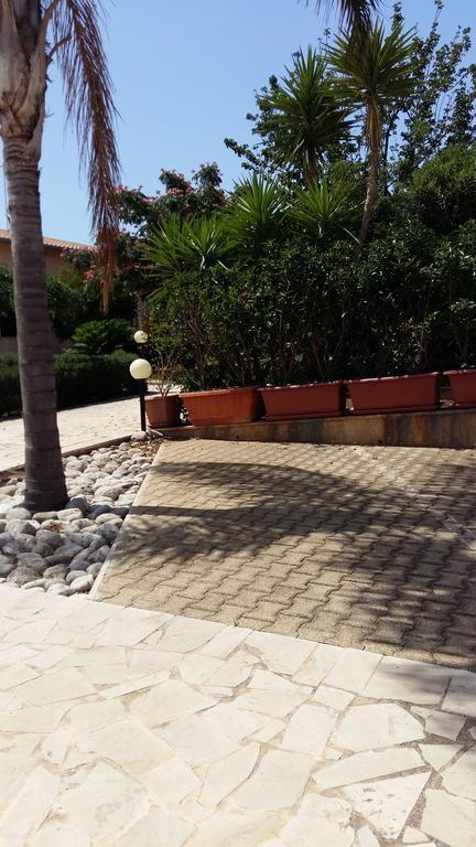 Hibiscus Rosso Villa Donnalucata  Exterior foto