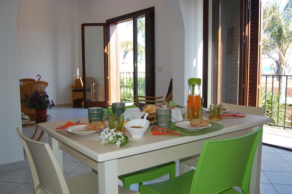 Hibiscus Rosso Villa Donnalucata  Exterior foto